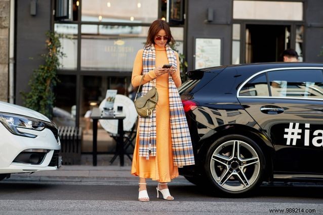 30 Expert Fashion Tips to Flaunt Your Summer Tan Back to School