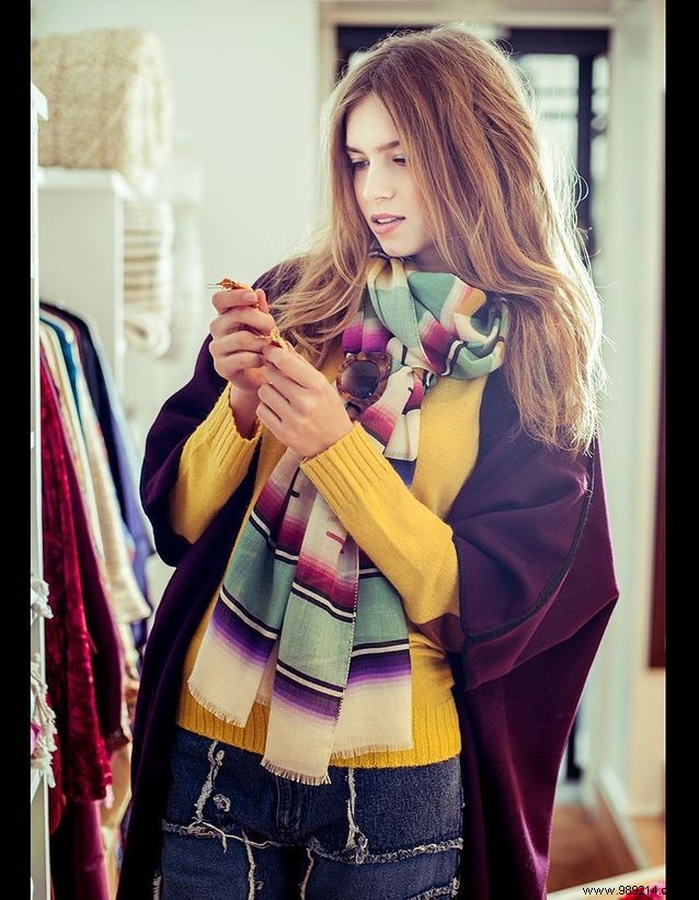 Weekend Outfit Inspiration: Stylish Looks for Skating, Movies, Brunch & More