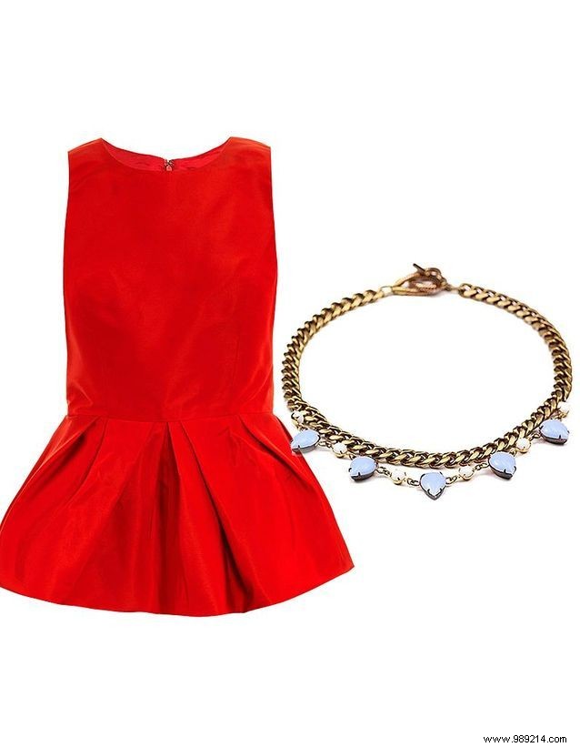 Perfect Necklace Pairings for Every Top: Expert Fashion Guide