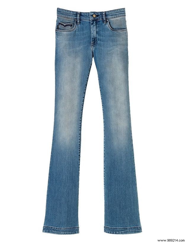 Jeans Therapy: Curated Denim Looks from Top Brands and Fashion Icons