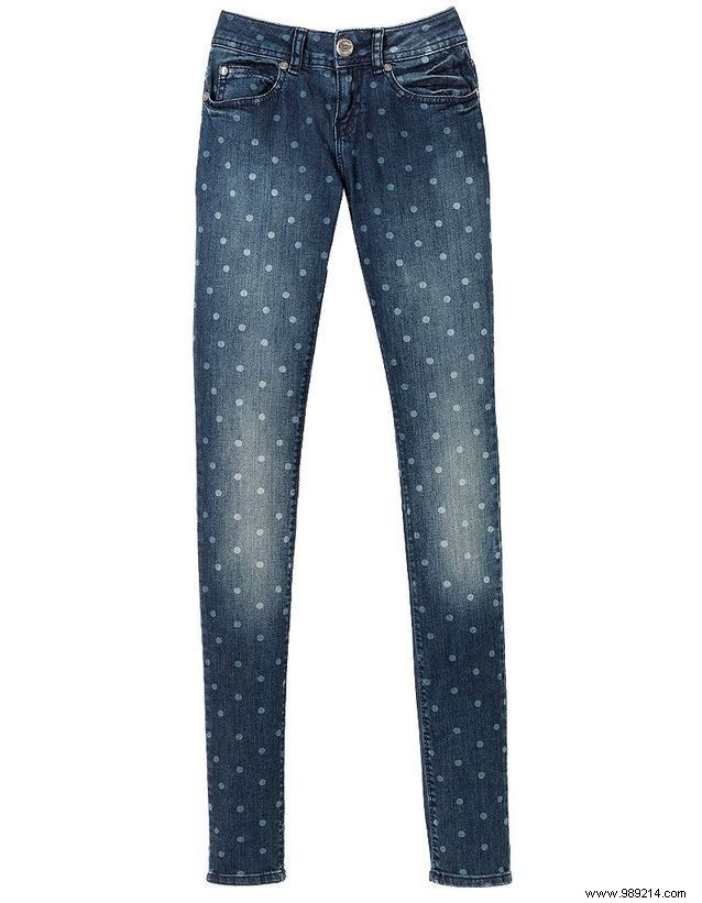 Jeans Therapy: Curated Denim Looks from Top Brands and Fashion Icons