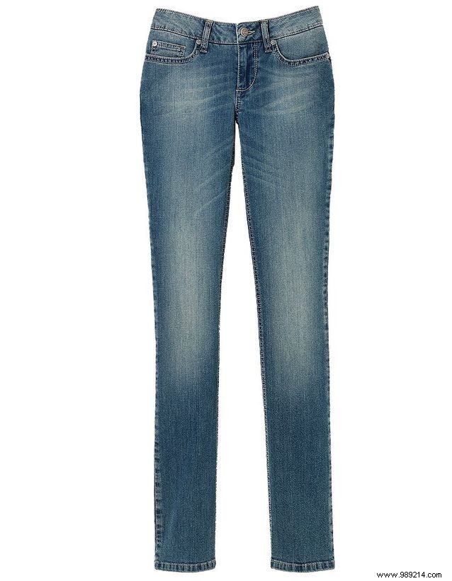 Jeans Therapy: Curated Denim Looks from Top Brands and Fashion Icons