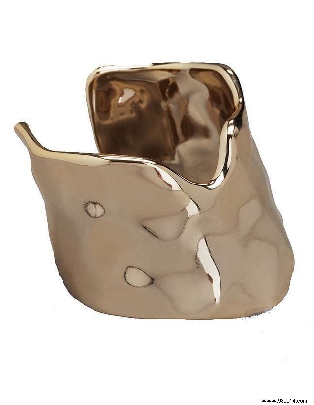 How to Style Cropped Tops for Winter: Expert Layering Tips and Outfit Ideas