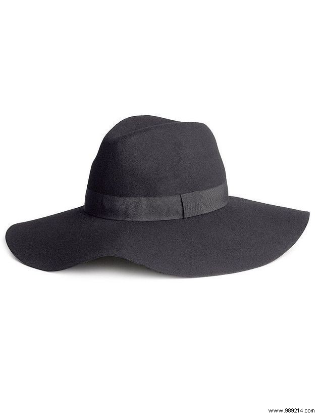 3 Expert Ways to Style Ranger Boots: Graphic, Grunge, and Neo-Romantic