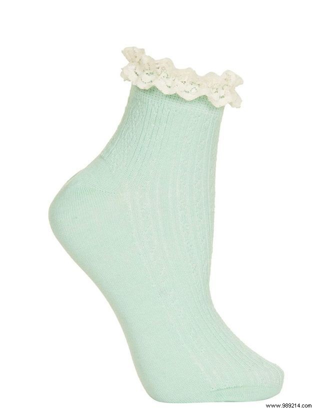 Perfect Sock and Shoe Pairings: A Curated Style Guide from Fashion Experts