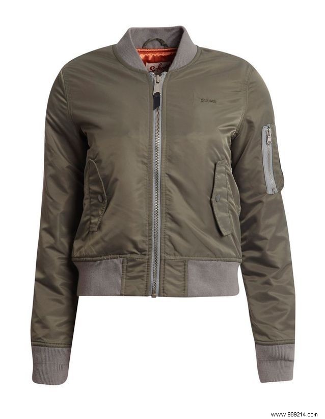 Expert Tips: Stay Stylish and Pretty in the Rain