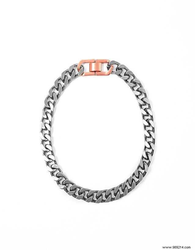 4 Chic Ways to Style a Midi Skirt Without Looking Dated