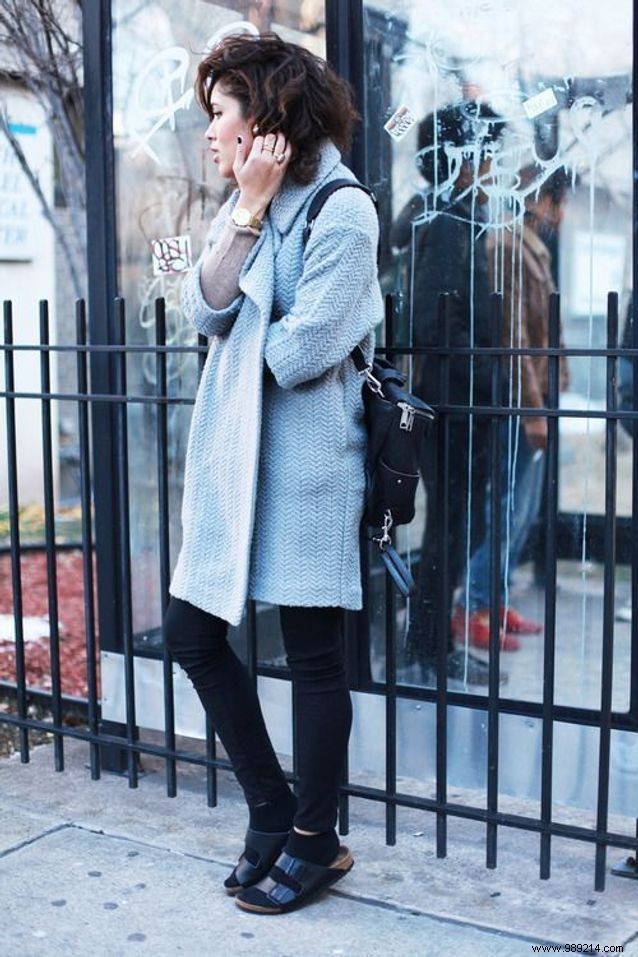 30 Stylish Ways to Wear Sandals in Winter with Socks – Expert Fashion Inspiration