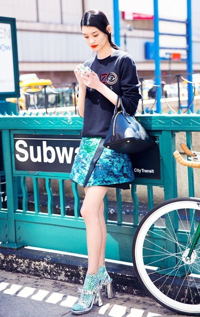 30 Stylish Ways to Wear Sandals in Winter with Socks – Expert Fashion Inspiration