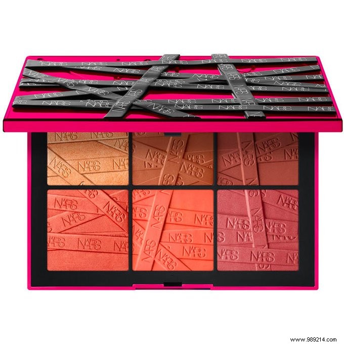 Top 21 Christmas 2021 Makeup Palettes: Our Beauty Editors  Holiday Picks