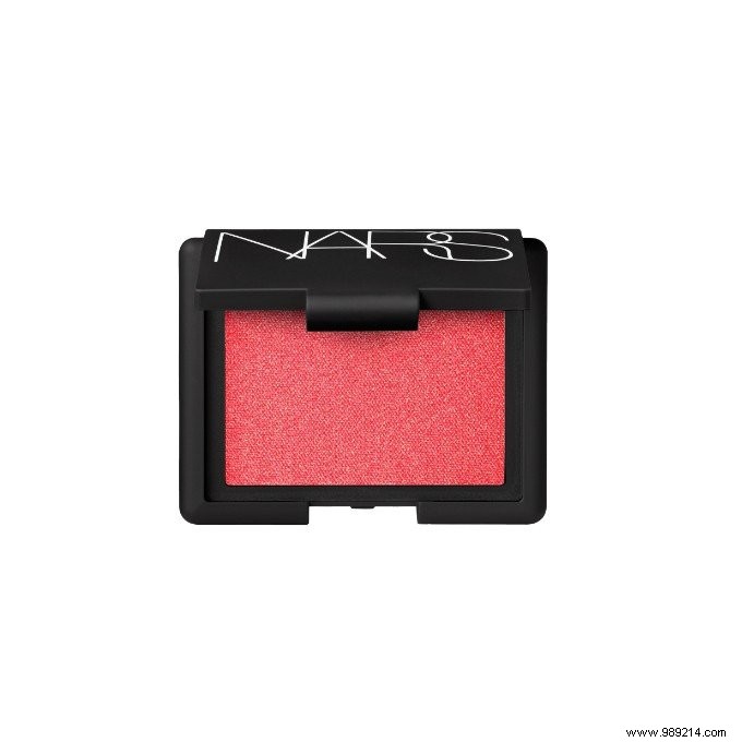 Master the Pink Makeup Trend: 4 Expert Ways to Wear It for Spring-Summer Glow