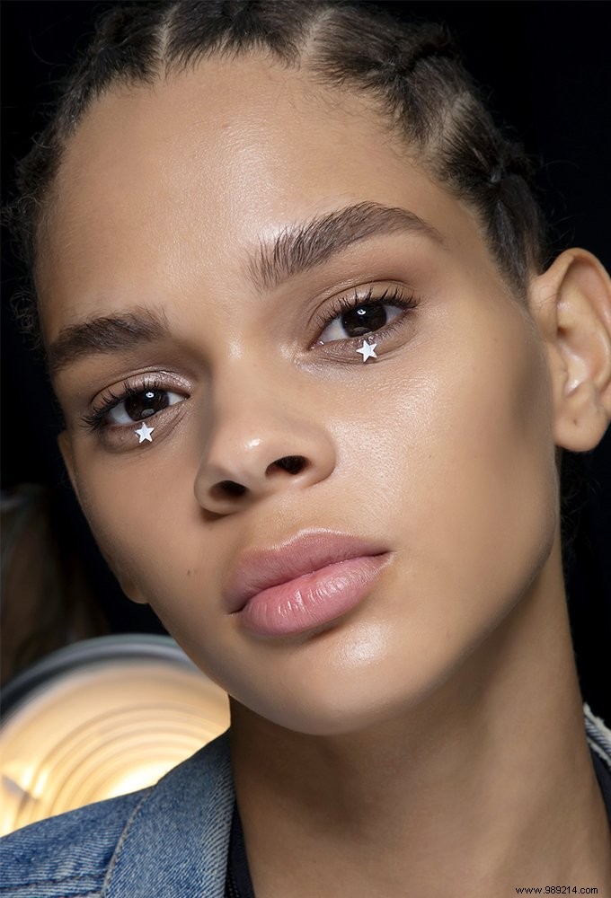 21 Stunning Evening Makeup Looks from Top Fashion Runways