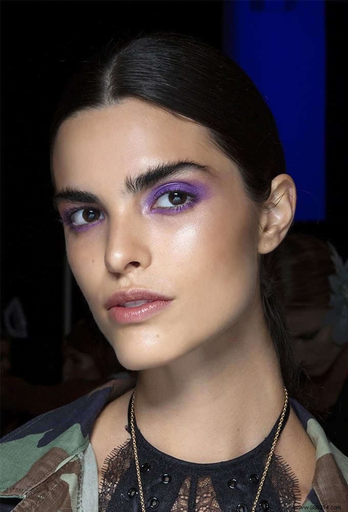 21 Stunning Evening Makeup Looks from Top Fashion Runways