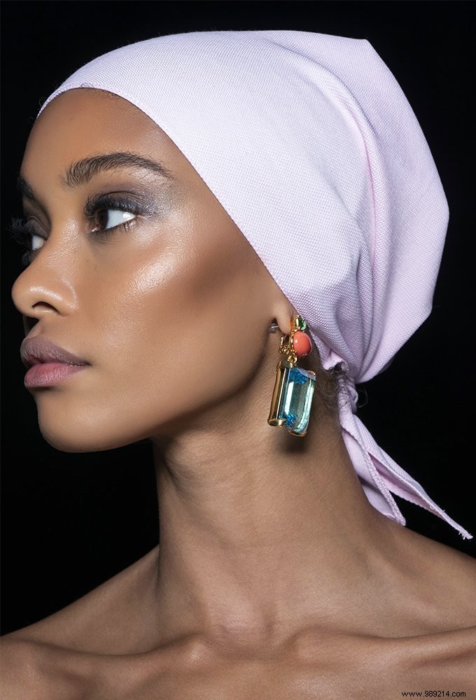 21 Stunning Evening Makeup Looks from Top Fashion Runways