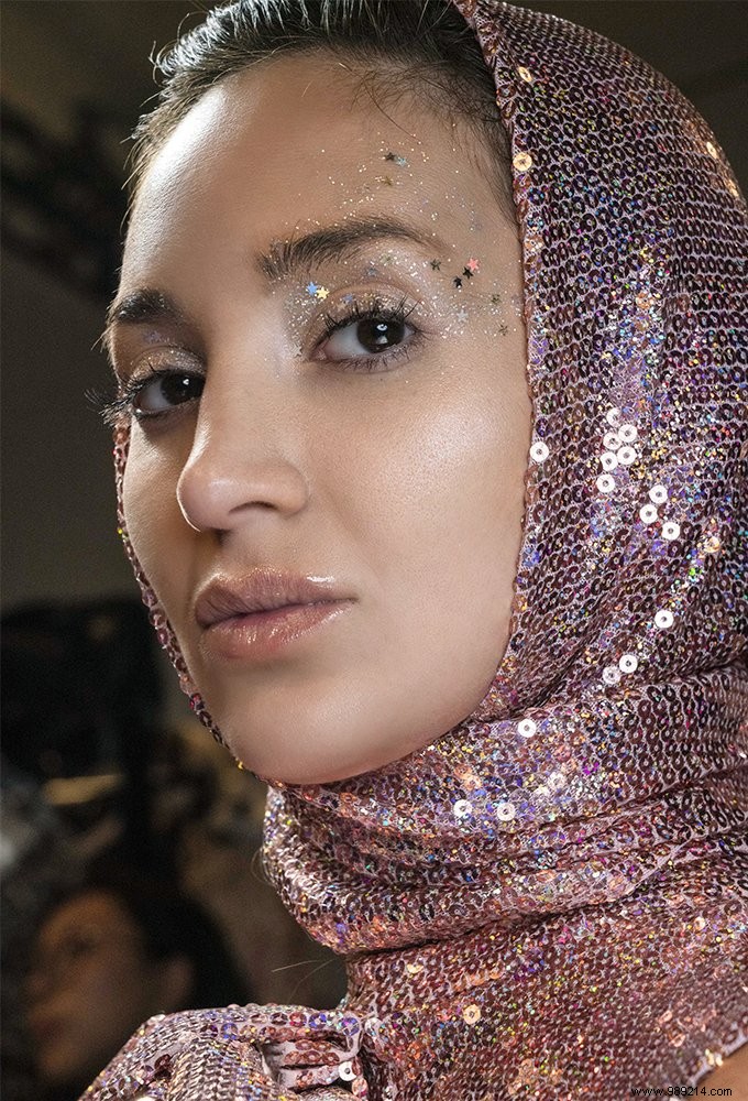 21 Stunning Evening Makeup Looks from Top Fashion Runways