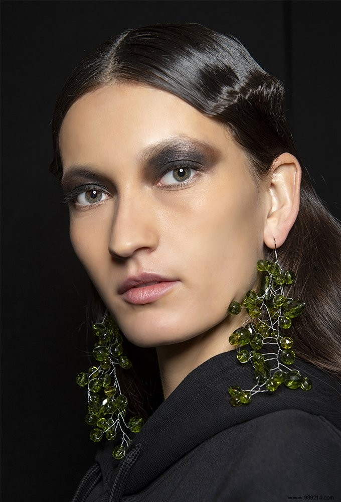 21 Stunning Evening Makeup Looks from Top Fashion Runways