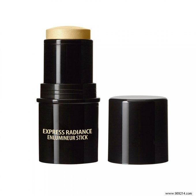 #StickMania: Makeup Sticks – The Practical, Portable Beauty Essential