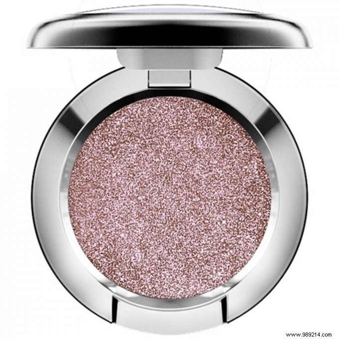 How to Master Frosted Makeup: Glowy Complexion, Iridescent Eyes, and Icy Lips