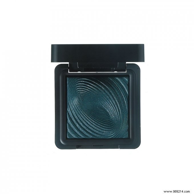 How to Perfectly Match Makeup to Your Glasses Frame: Expert Tips and Product Recommendations