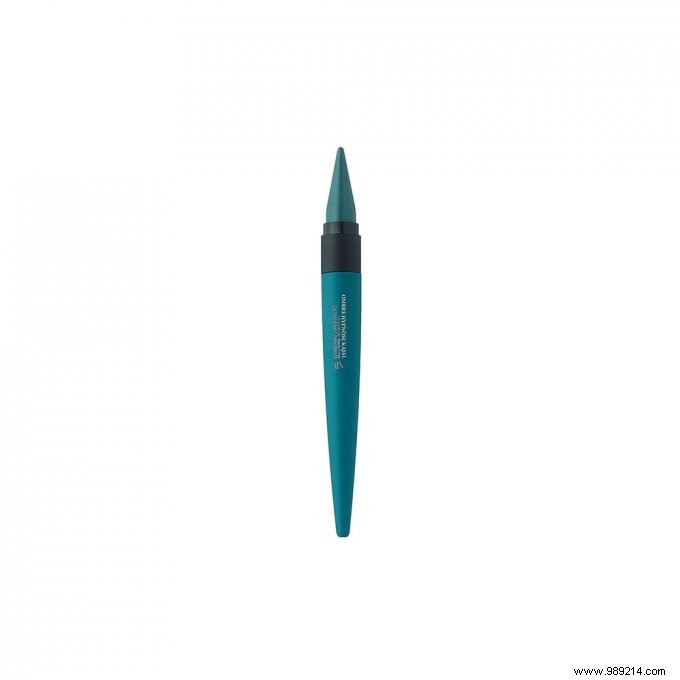 How to Perfectly Match Makeup to Your Glasses Frame: Expert Tips and Product Recommendations