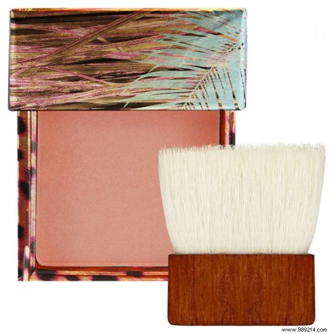 How to Master Peach and Coral Makeup Shades for Every Skin Tone