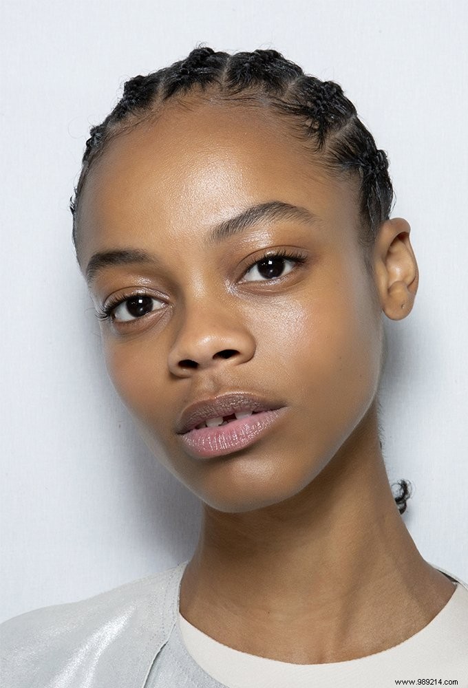 Master Flawless Nude Makeup: 8 Expert Steps for Natural Glow