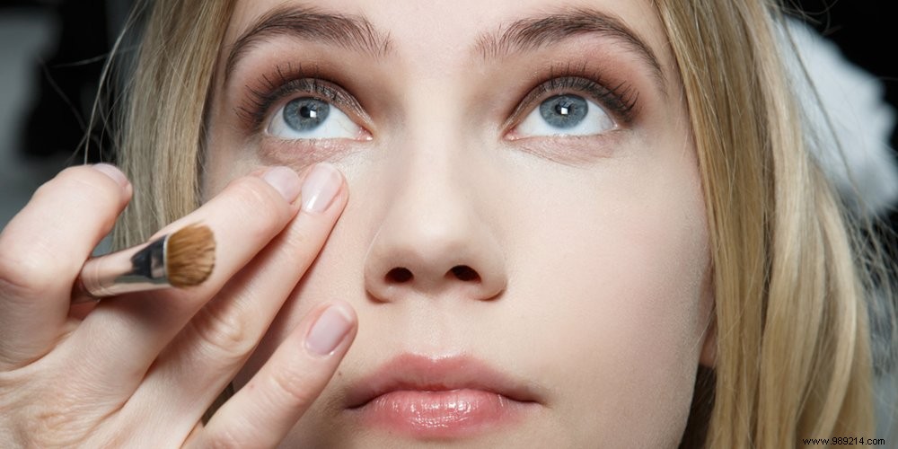 Master Makeup with Your Fingers: Pro Tips from Top Artists Like Peter Philips