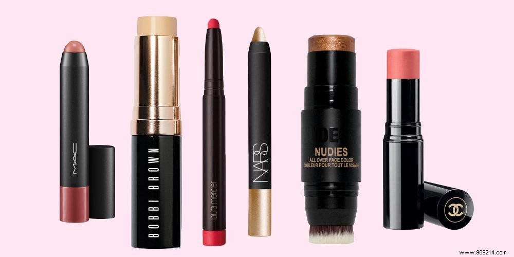 100% Pencil Makeup Trend: Effortless, Natural Beauty with Sticks and Pencils