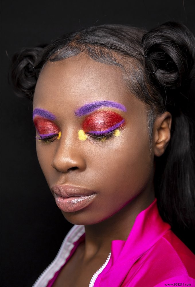 How to Master Ultra Violet Makeup: Pantone s 2020 Color of the Year