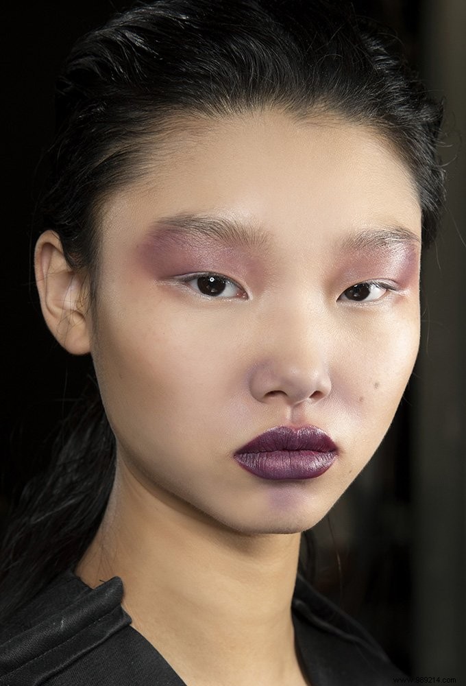 How to Master Ultra Violet Makeup: Pantone s 2020 Color of the Year