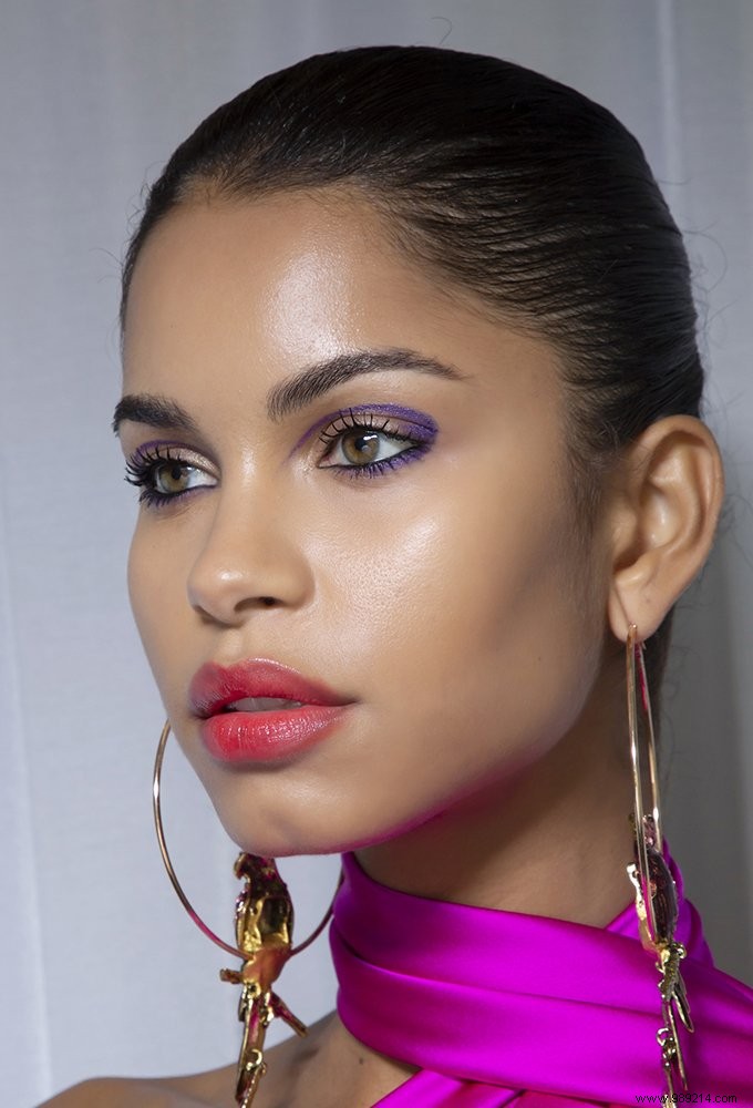 How to Master Ultra Violet Makeup: Pantone s 2020 Color of the Year