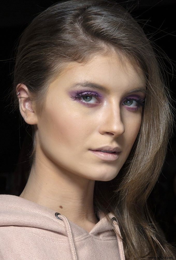 How to Master Ultra Violet Makeup: Pantone s 2020 Color of the Year