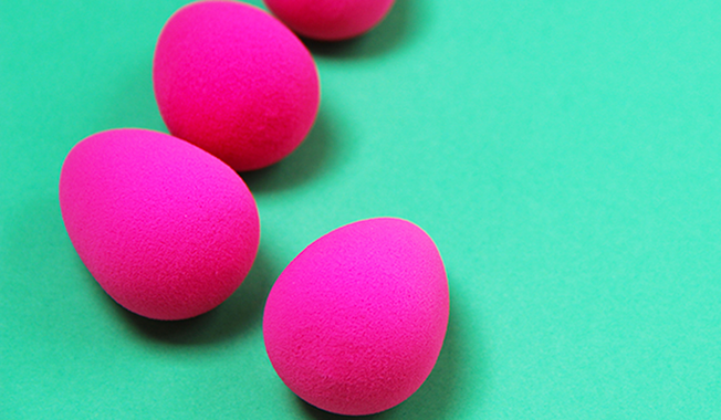 Expert Guide: How to Apply Foundation with a Makeup Sponge for Flawless Coverage