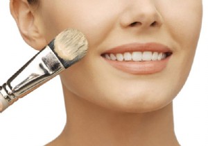 Master Foundation Application: Pro Techniques with Sponges, Brushes, and Fingers