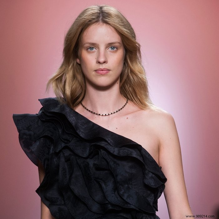 Expert Makeup Tips to Pair with Your Little Black Dress