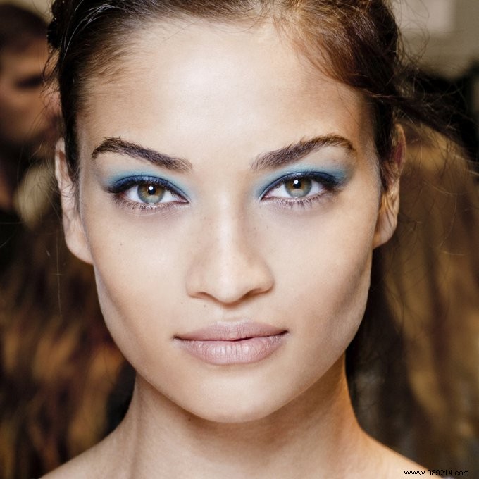 Vibrant Bird of Paradise-Inspired Summer Makeup from Fashion Week Runways