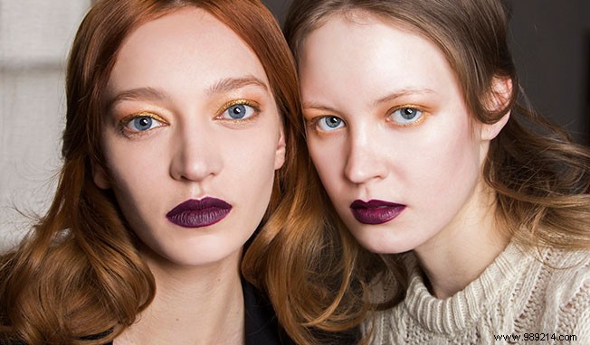 Golden Smoky Eyes: Illuminate Your Holiday Look with This Pro Tutorial