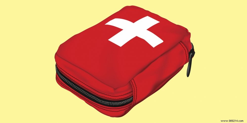 Essential Items for Your Summer First Aid Kit: Expert Travel Tips
