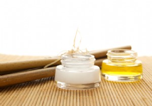 DIY Nourishing Night Cream for Dry Skin: Recipe with Sweet Almond Oil