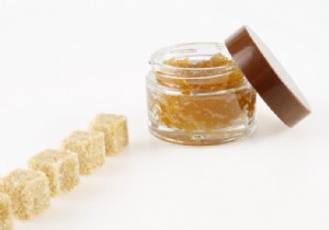 DIY Foaming Brown Sugar Scrub: Weekly Exfoliating Recipe for Silky Soft Skin