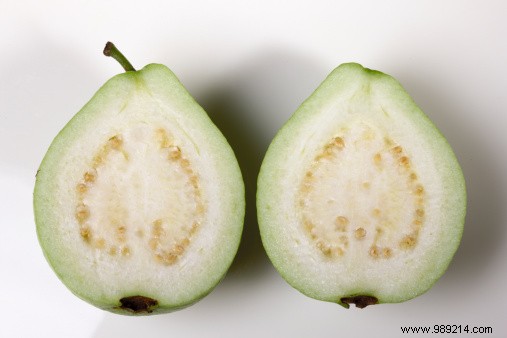 Nourishing DIY Pear Face Mask for Dry, Sensitive Skin