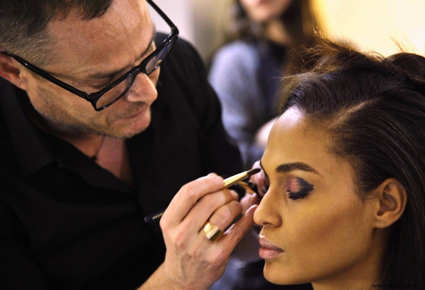 What Defines Beautiful Eyebrows? Insights from Estée Lauder s Creative Makeup Director Tom Pecheux