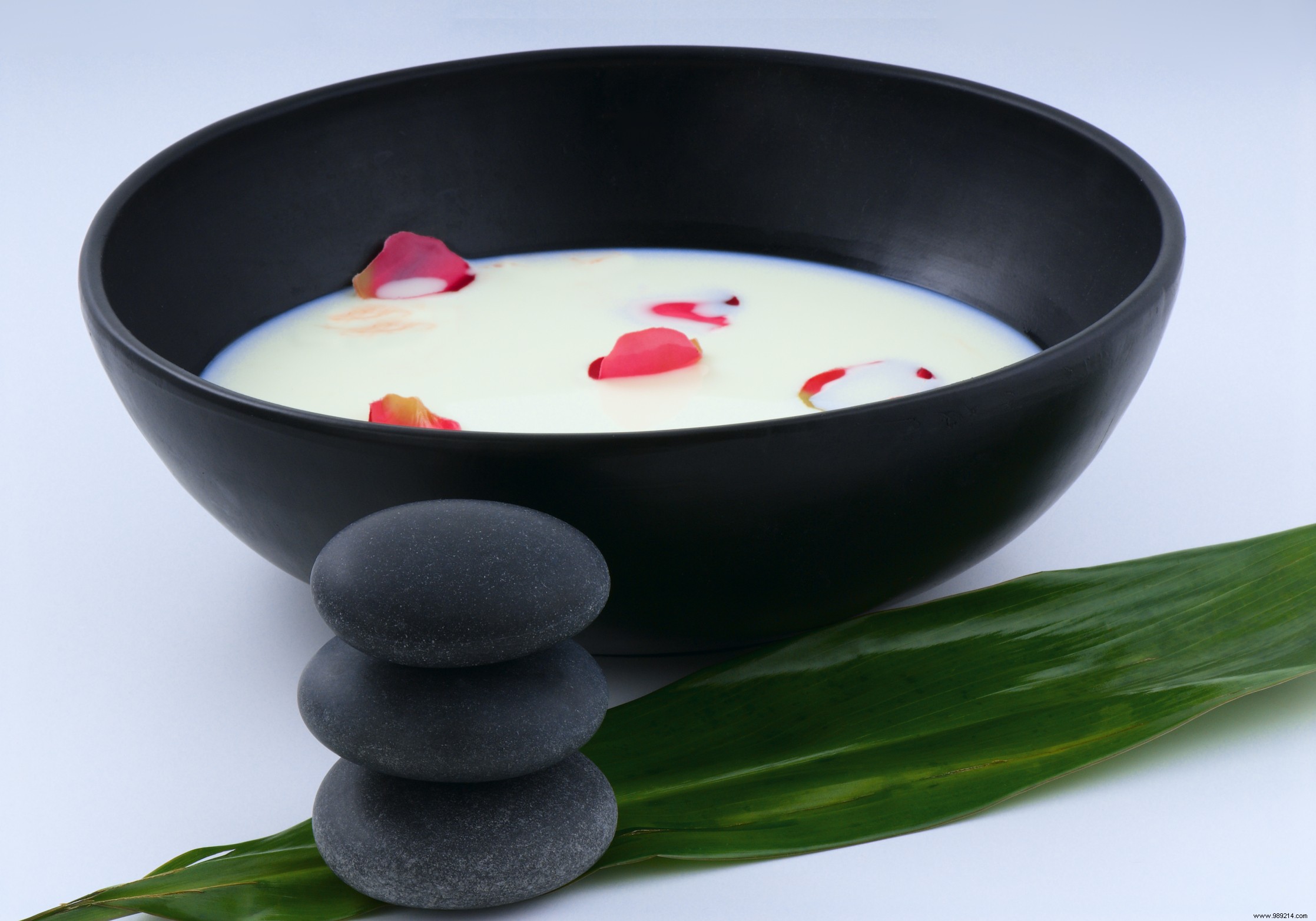 Egyptian Donkey Milk Bath: Luxurious Recipe for Velvety, Rejuvenated Skin