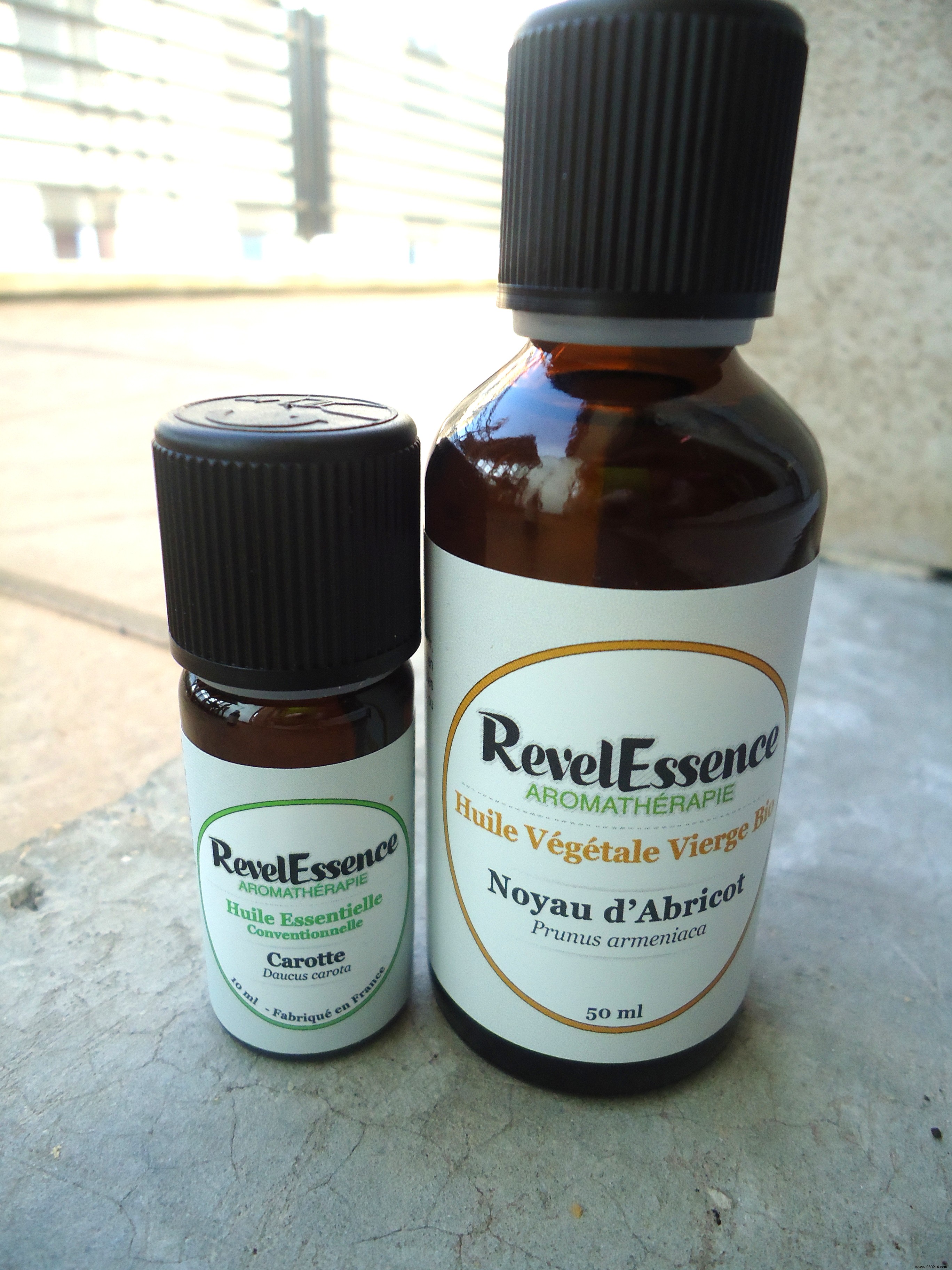 Expert Aromatherapy Guide: RevelEssence Treatments for Radiant Skin