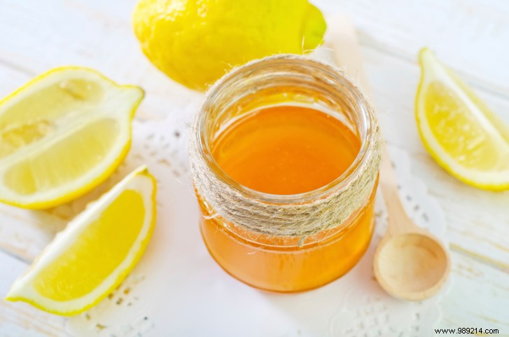 Honey and Lemon Face Mask: Natural DIY Remedy for Oily and Combination Skin