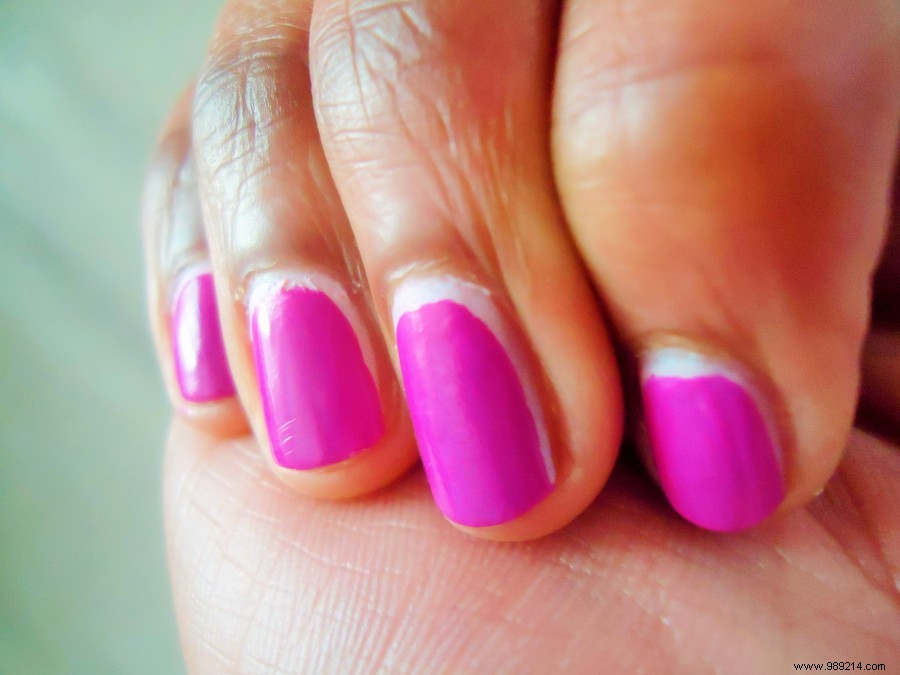 Master Nail Contouring: Essie Pro s Reverse French Manicure for Spring 2015