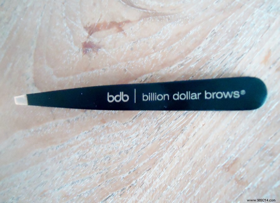 Achieve Salon-Perfect Eyebrows with Billion Dollar Brows and Studio Harcourt Paris