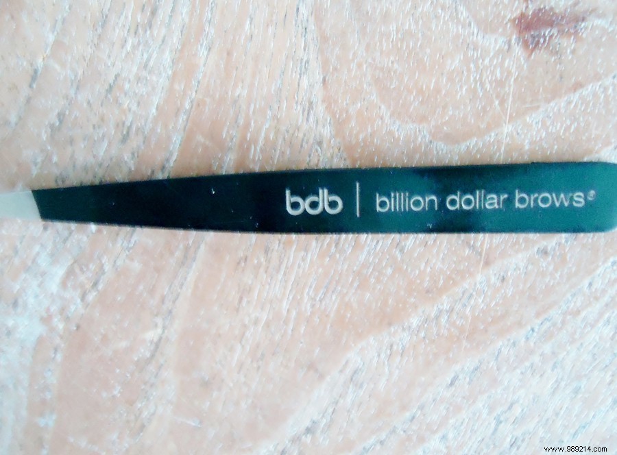 Achieve Salon-Perfect Eyebrows with Billion Dollar Brows and Studio Harcourt Paris