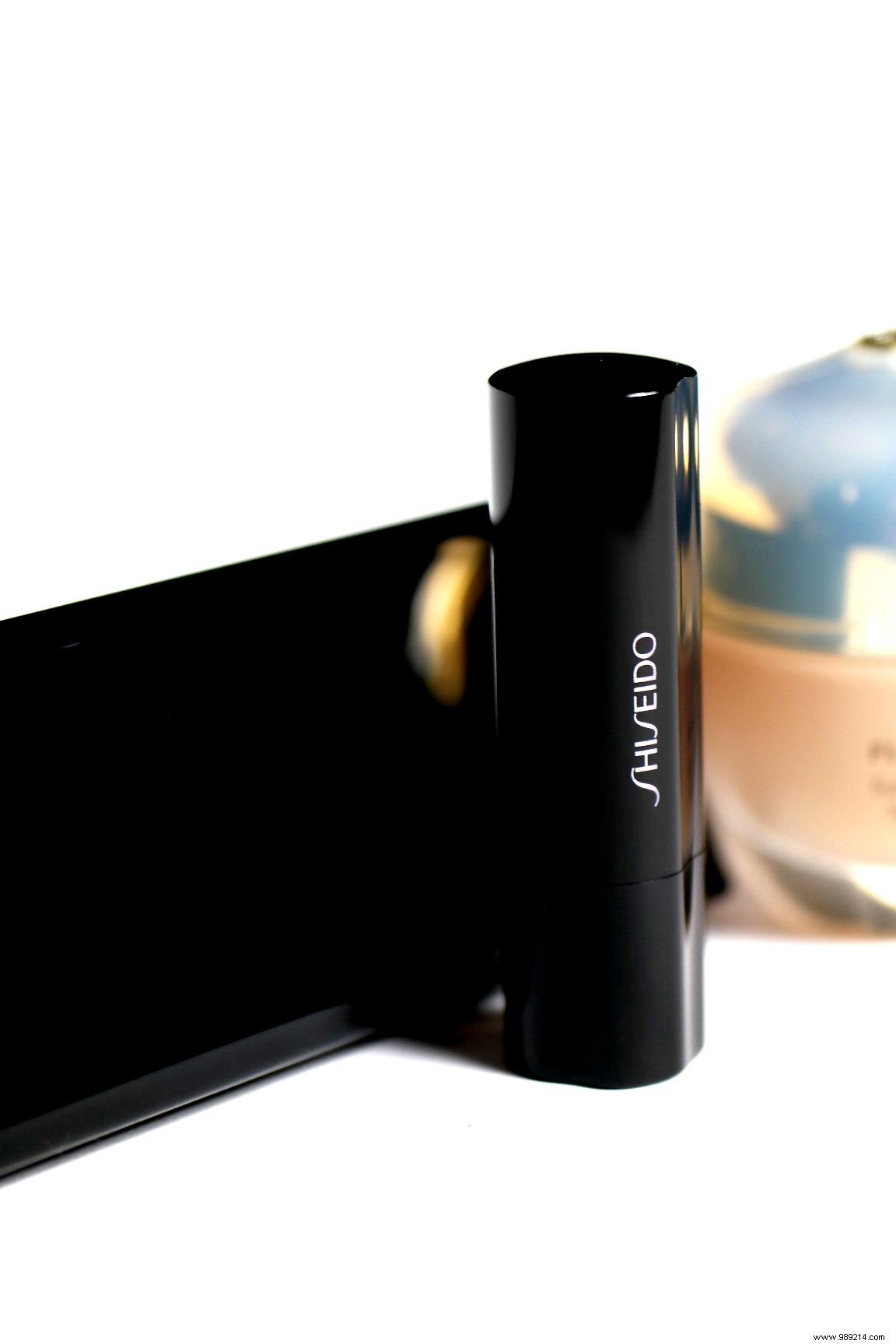 Expert Tips for Flawless, Long-Lasting Lipstick Application