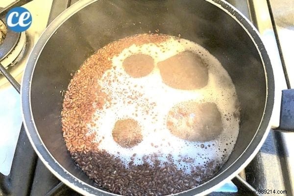 Easy DIY Flaxseed Gel Recipe: A Natural Boost for Hair and Skin